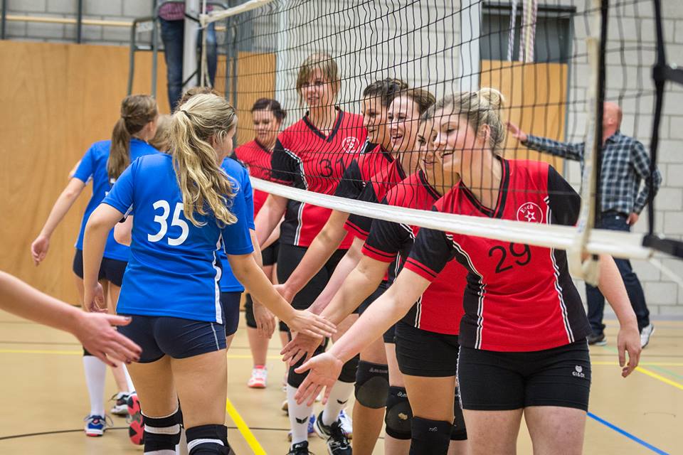 Teams aan het net
